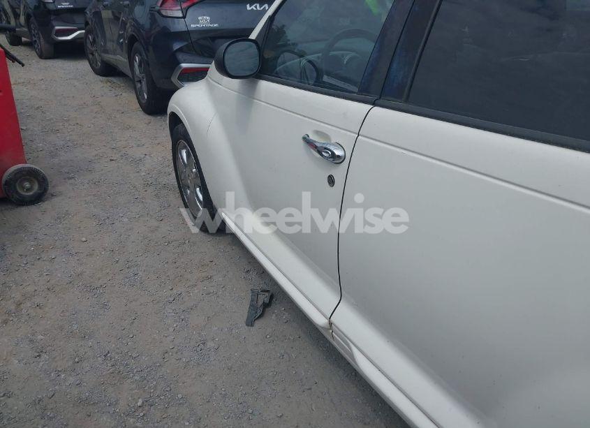 Photo 6 of 2003 Chrysler Pt CRUISER LIMITED (VIN 3C8FY68B13T604898)