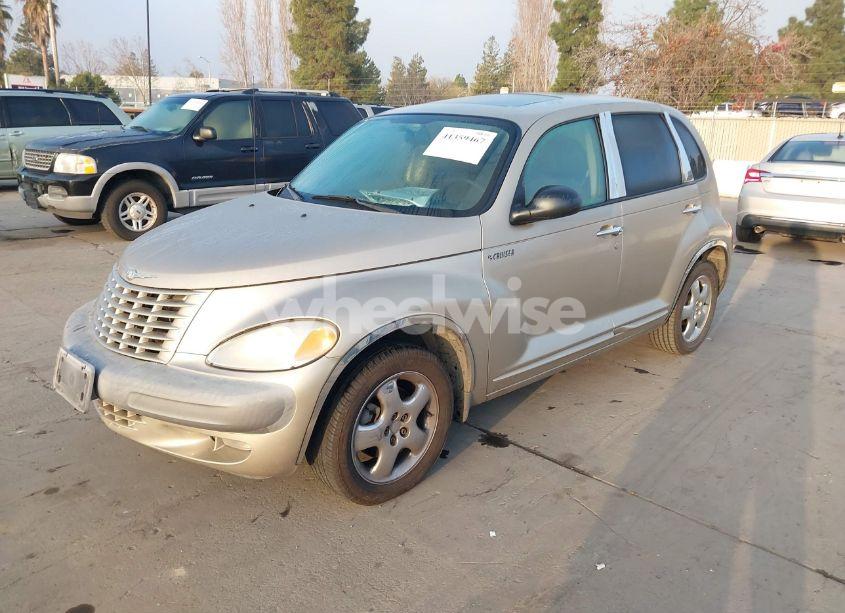Photo 2 of 2002 Chrysler Pt CRUISER LIMITED/DREAM CRUISER (VIN 3C8FY68B22T290077)