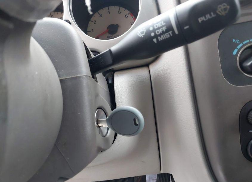 Photo 11 of 2002 Chrysler Pt CRUISER LIMITED (VIN 3C8FY68B82T296711)