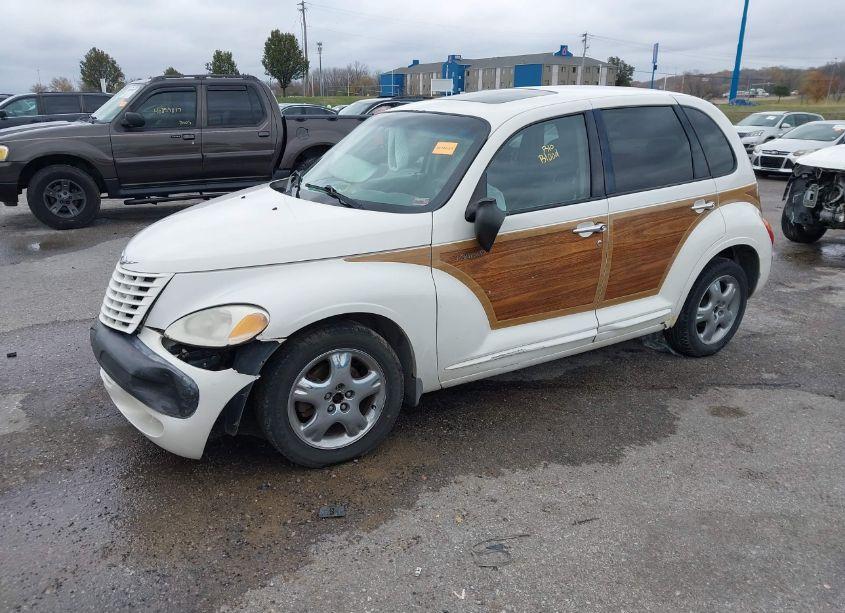 Photo 2 of 2002 Chrysler Pt CRUISER LIMITED (VIN 3C8FY68B82T296711)