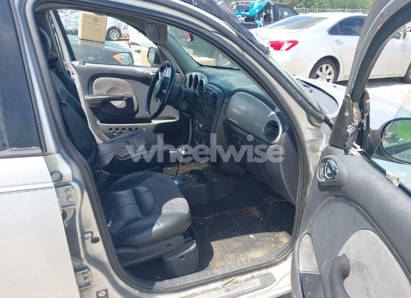 Photo 5 of 2004 Chrysler Pt CRUISER LIMITED (VIN 3C8FY68BX4T234665)