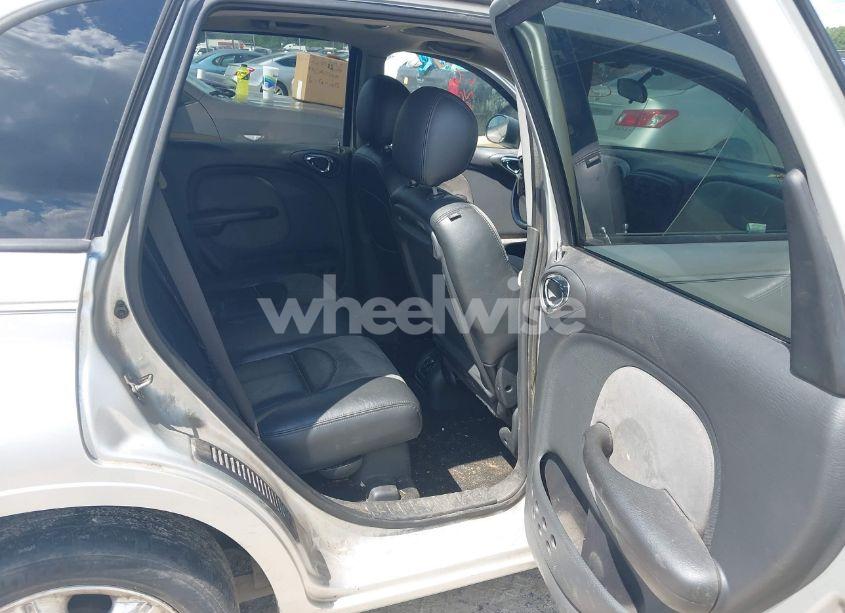 Photo 8 of 2004 Chrysler Pt CRUISER LIMITED (VIN 3C8FY68BX4T234665)