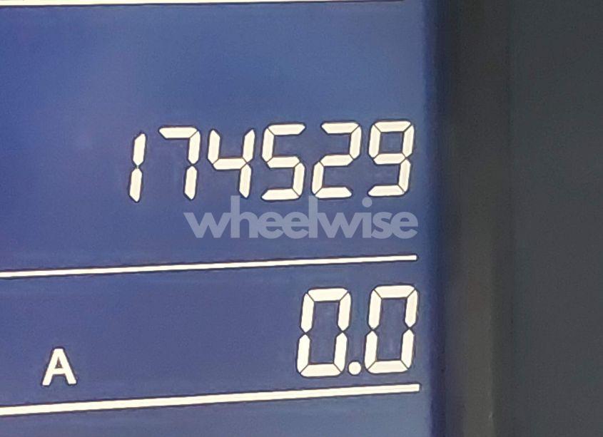 Photo 7 of 2010 Honda Cr-v LX (VIN 3CZRE3H31AG700173)