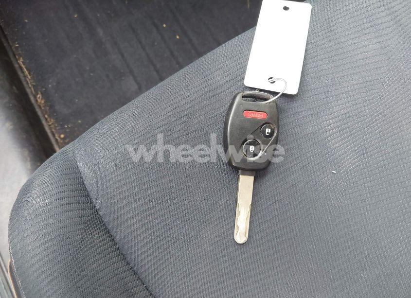 Photo 11 of 2011 Honda Cr-v LX (VIN 3CZRE3H35BG703871)