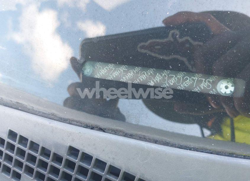 Photo 9 of 2010 Honda Cr-v LX (VIN 3CZRE3H36AG702775)