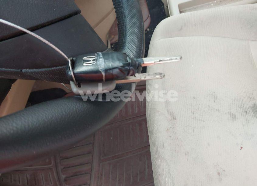 Photo 11 of 2010 Honda Cr-v LX (VIN 3CZRE3H39AG705136)