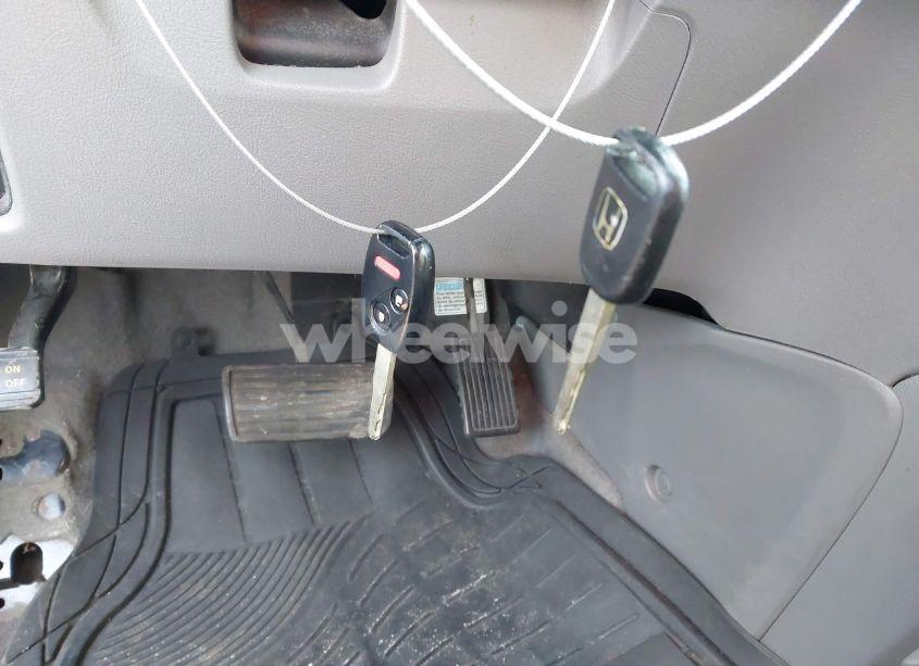 Photo 11 of 2009 Honda Cr-v EX (VIN 3CZRE485X9G702538)