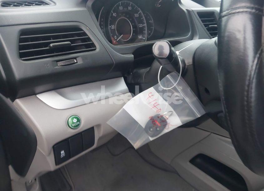 Photo 17 of 2013 Honda Cr-v LX (VIN 3CZRM3H30DG711334)