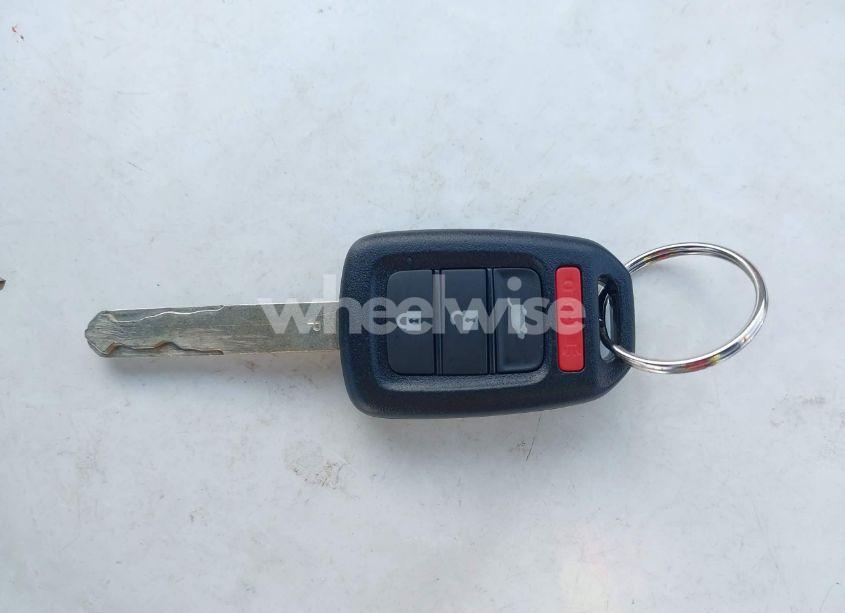 Photo 11 of 2016 Honda Cr-v LX (VIN 3CZRM3H30GG709667)