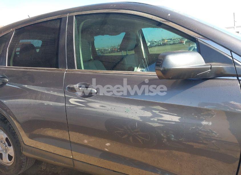 Photo 13 of 2015 Honda Cr-v LX (VIN 3CZRM3H33FG708978)