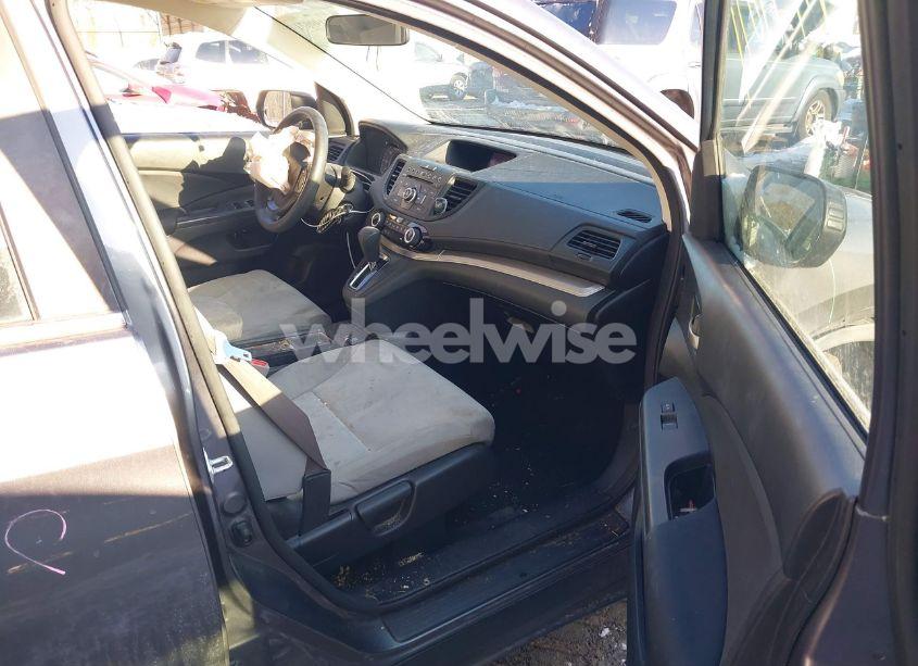 Photo 5 of 2015 Honda Cr-v LX (VIN 3CZRM3H37FG712323)