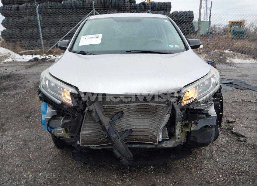 Photo 11 of 2016 Honda Cr-v LX (VIN 3CZRM3H38GG708234)