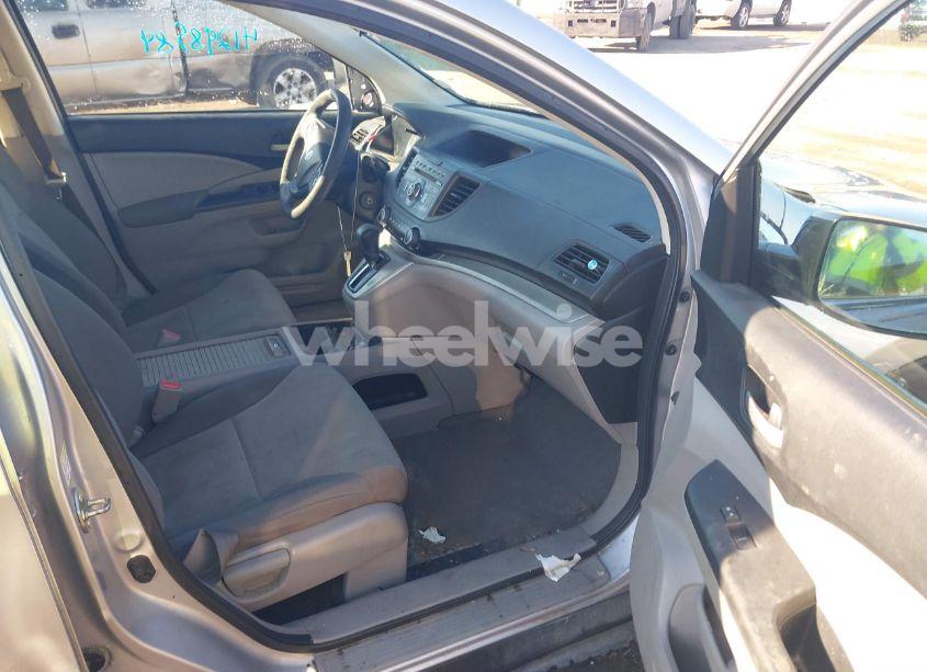 Photo 5 of 2013 Honda Cr-v LX (VIN 3CZRM3H3XDG712751)