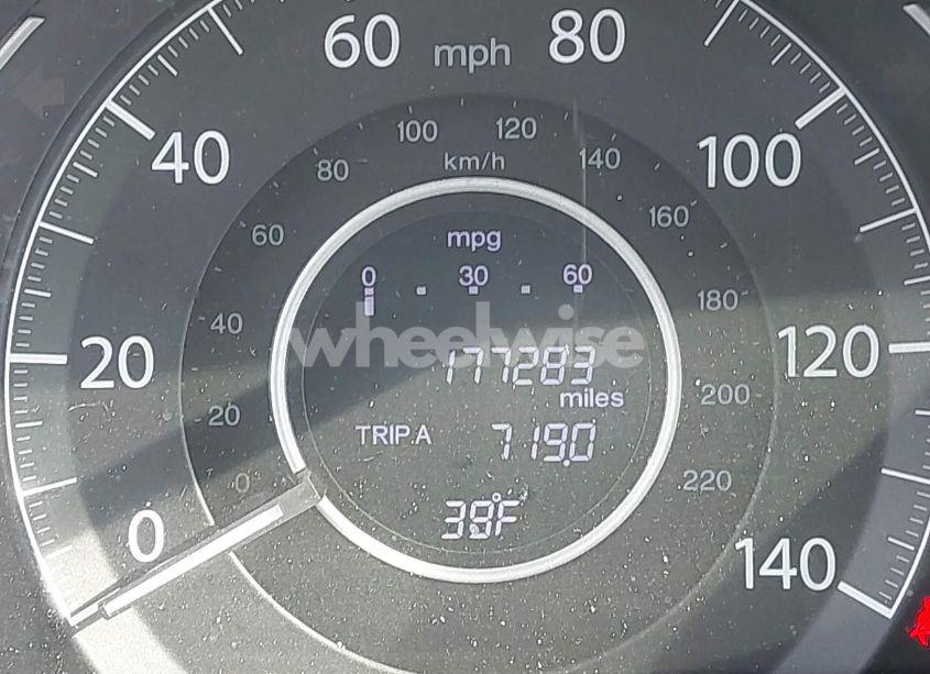 Photo 15 of 2015 Honda Cr-v LX (VIN 3CZRM3H3XFG700960)