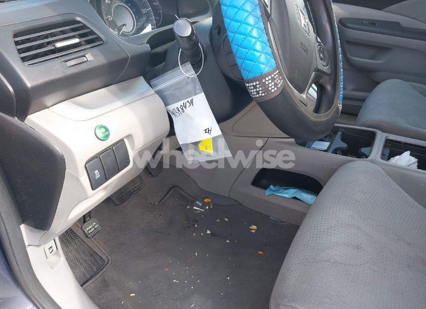 Photo 18 of 2012 Honda Cr-v EX (VIN 3CZRM3H52CG700688)