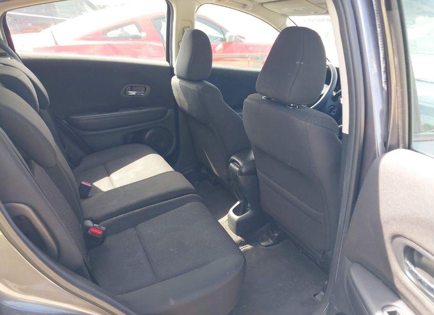 Photo 8 of 2016 Honda Hr-v LX (VIN 3CZRU5G37GM746147)