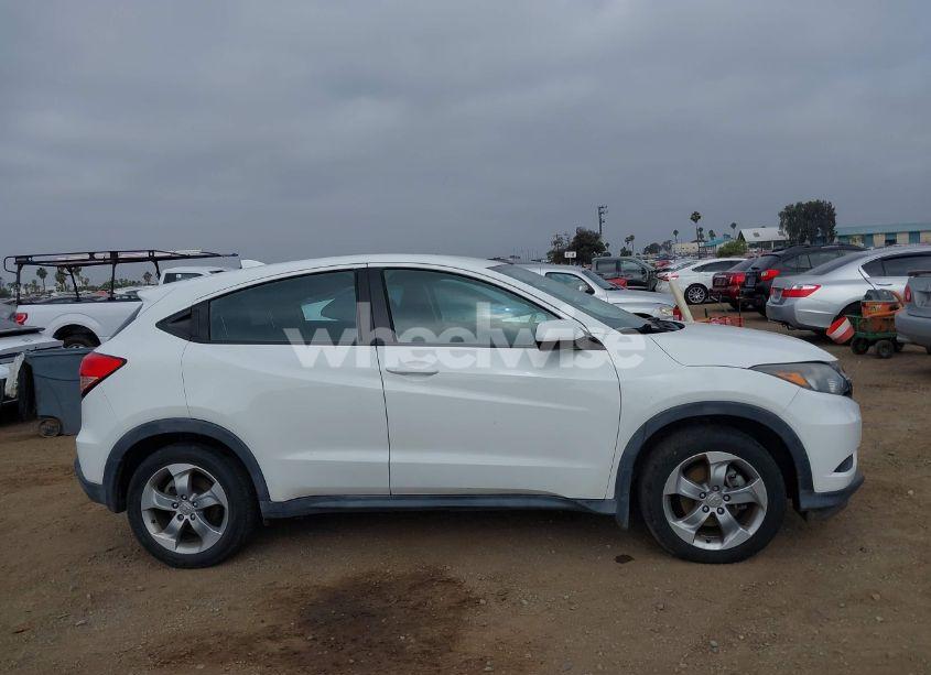Photo 13 of 2017 Honda Hr-v LX (VIN 3CZRU5G39HM728525)