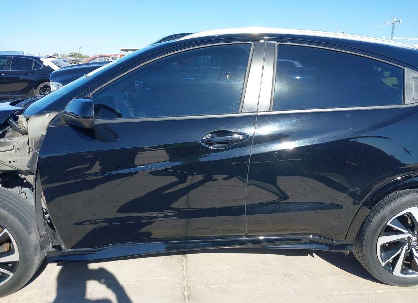 Photo 15 of 2019 Honda Hr-v SPORT (VIN 3CZRU5H10KG709932)