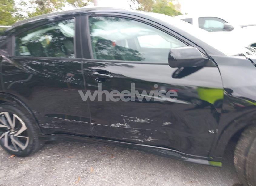 Photo 6 of 2020 Honda Hr-v 2WD SPORT (VIN 3CZRU5H10LM710310)