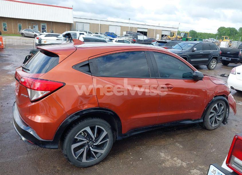 Photo 12 of 2019 Honda Hr-v SPORT (VIN 3CZRU5H11KG701757)