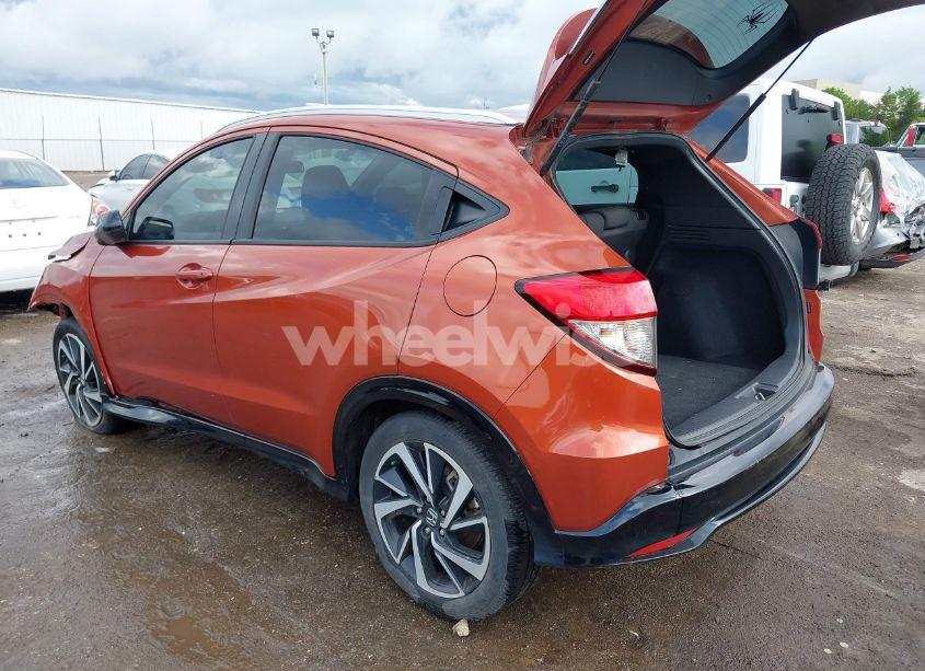 Photo 3 of 2019 Honda Hr-v SPORT (VIN 3CZRU5H11KG701757)