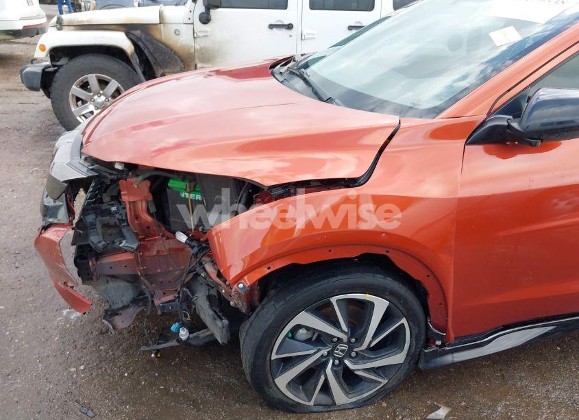 Photo 6 of 2019 Honda Hr-v SPORT (VIN 3CZRU5H11KG701757)