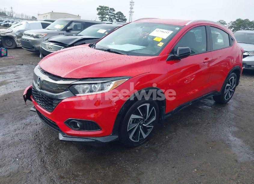 Photo 2 of 2019 Honda Hr-v SPORT (VIN 3CZRU5H12KG706577)