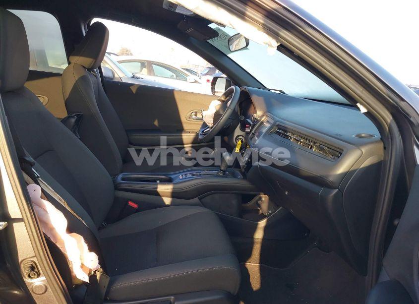 Photo 5 of 2022 Honda Hr-v 2WD SPORT (VIN 3CZRU5H12NM728021)