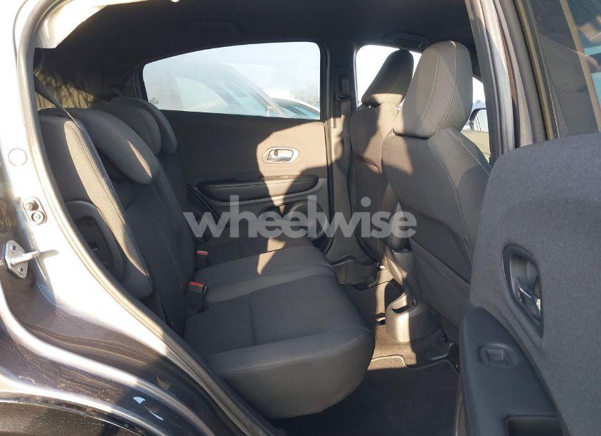 Photo 8 of 2022 Honda Hr-v 2WD SPORT (VIN 3CZRU5H12NM728021)