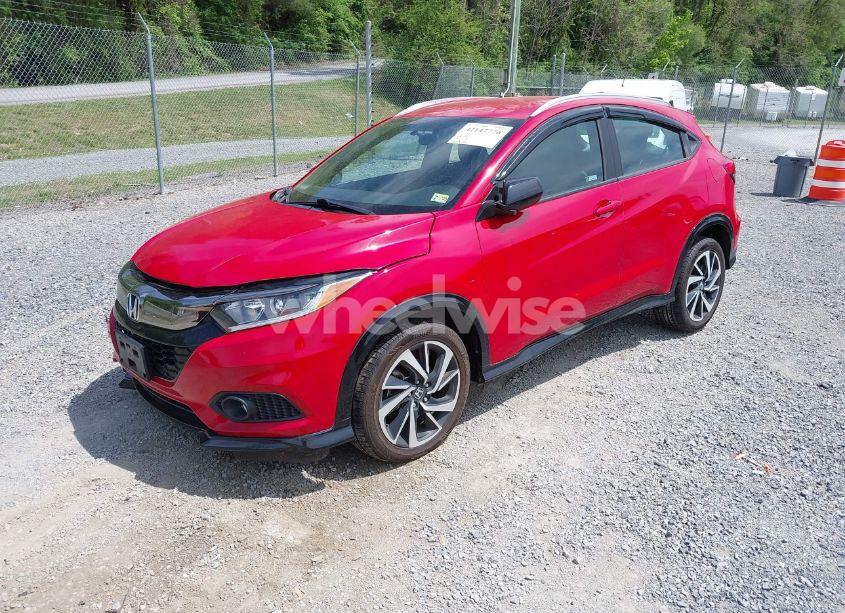 Photo 2 of 2019 Honda Hr-v SPORT (VIN 3CZRU5H13KG703235)