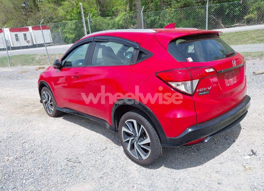 Photo 3 of 2019 Honda Hr-v SPORT (VIN 3CZRU5H13KG703235)