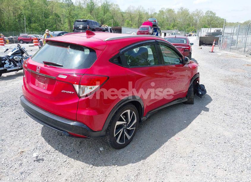 Photo 4 of 2019 Honda Hr-v SPORT (VIN 3CZRU5H13KG703235)