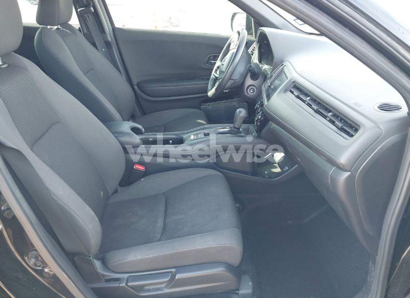 Photo 5 of 2019 Honda Hr-v SPORT (VIN 3CZRU5H13KG707348)