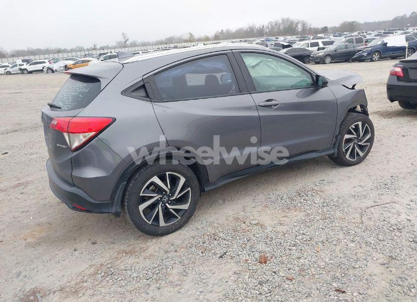 Photo 4 of 2019 Honda Hr-v SPORT (VIN 3CZRU5H13KG709181)