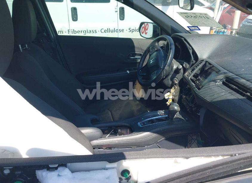 Photo 5 of 2019 Honda Hr-v SPORT (VIN 3CZRU5H13KM700854)