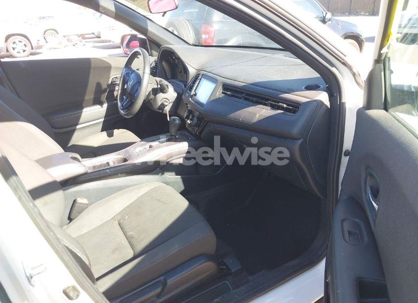 Photo 5 of 2022 Honda Hr-v 2WD SPORT (VIN 3CZRU5H14NM727162)