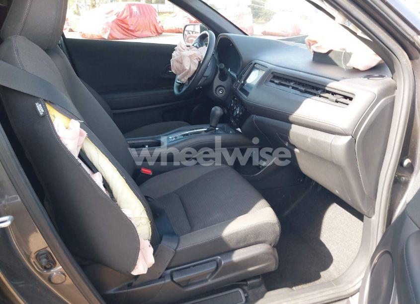 Photo 5 of 2022 Honda Hr-v 2WD SPORT (VIN 3CZRU5H14NM745385)