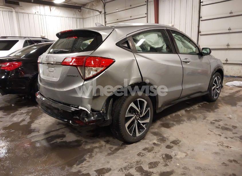 Photo 4 of 2019 Honda Hr-v SPORT (VIN 3CZRU5H15KG707576)