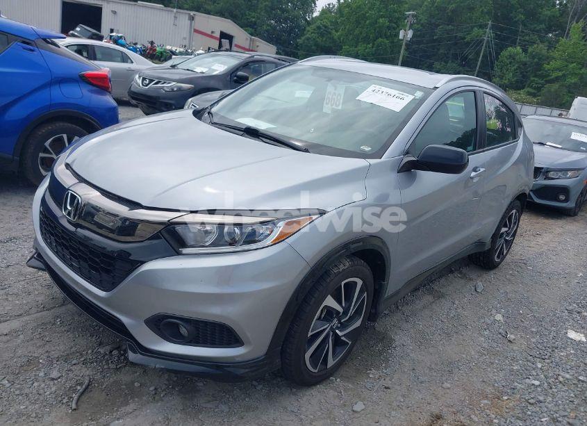 Photo 2 of 2019 Honda Hr-v SPORT (VIN 3CZRU5H15KM705182)