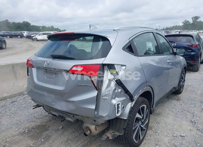 Photo 4 of 2019 Honda Hr-v SPORT (VIN 3CZRU5H15KM705182)