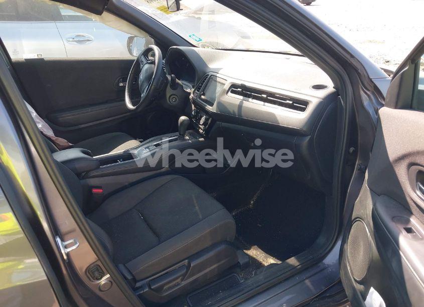 Photo 5 of 2021 Honda Hr-v 2WD SPORT (VIN 3CZRU5H16MM725377)