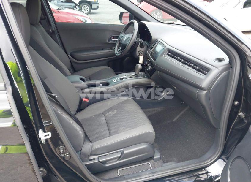 Photo 5 of 2021 Honda Hr-v 2WD SPORT (VIN 3CZRU5H16MM727310)