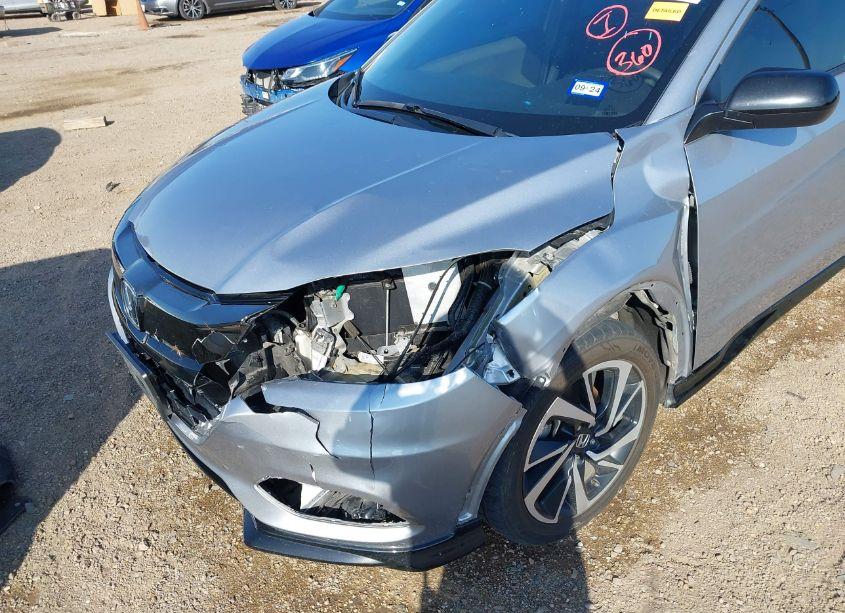 Photo 6 of 2020 Honda Hr-v 2WD SPORT (VIN 3CZRU5H17LM715973)