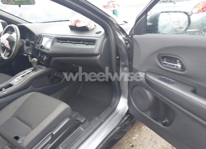Photo 5 of 2021 Honda Hr-v 2WD SPORT (VIN 3CZRU5H17MM709592)