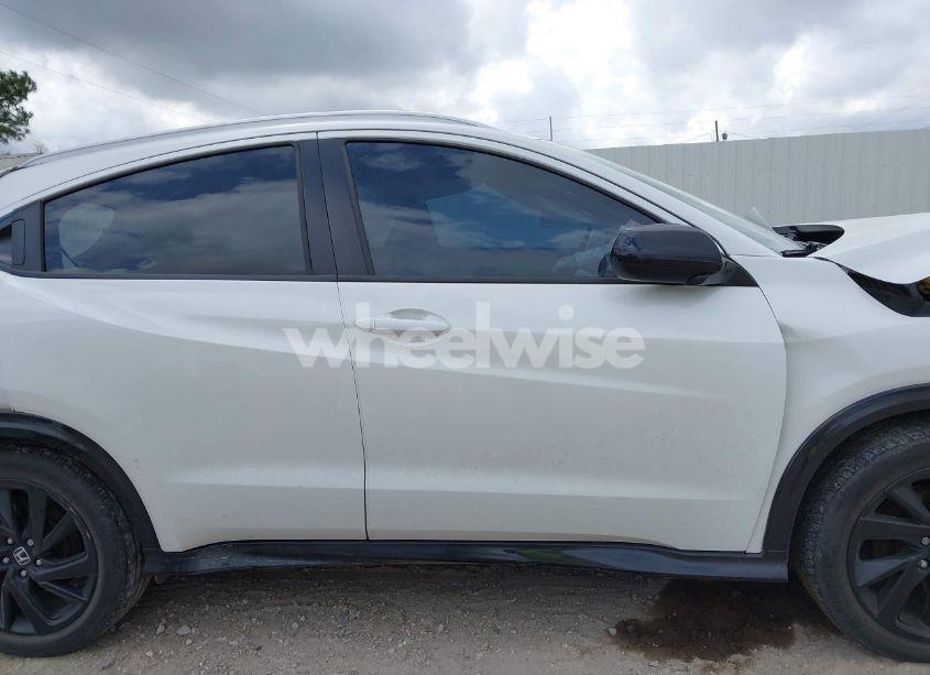 Photo 14 of 2021 Honda Hr-v 2WD SPORT (VIN 3CZRU5H17MM728238)