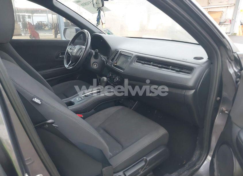 Photo 5 of 2019 Honda Hr-v SPORT (VIN 3CZRU5H18KG710178)