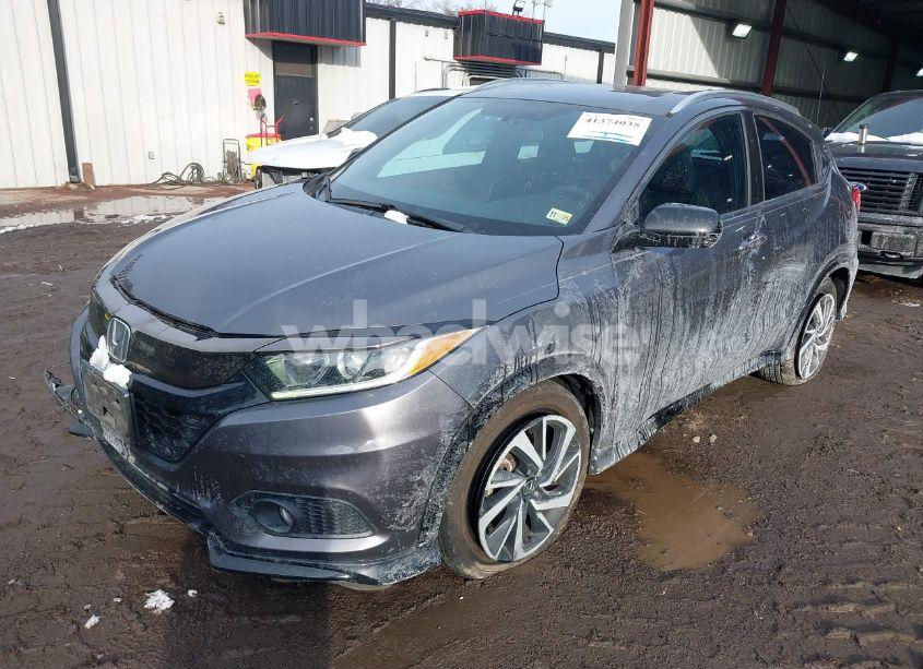 Photo 2 of 2019 Honda Hr-v SPORT (VIN 3CZRU5H18KG716210)