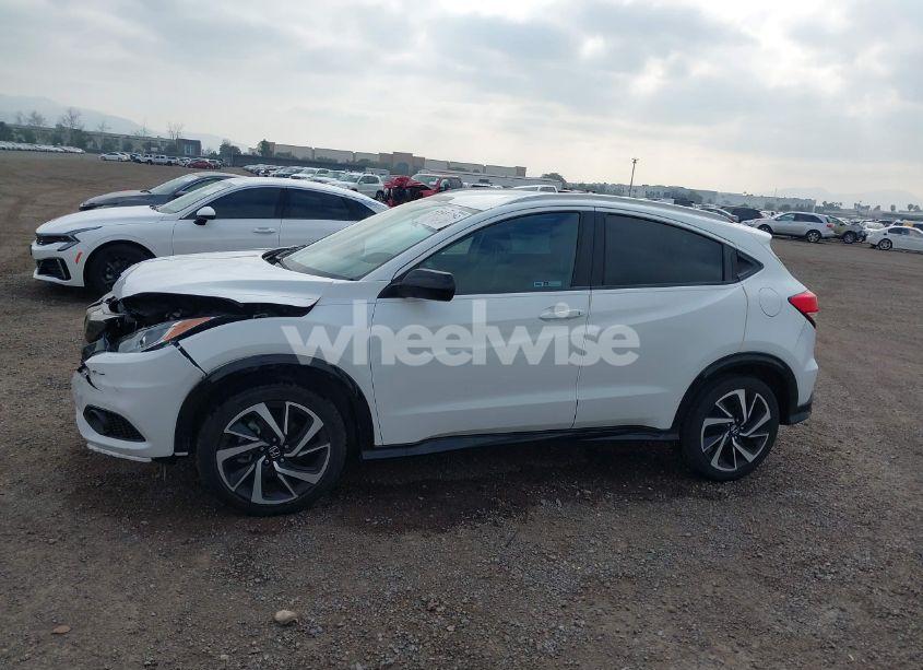 Photo 14 of 2019 Honda Hr-v SPORT (VIN 3CZRU5H18KM706875)
