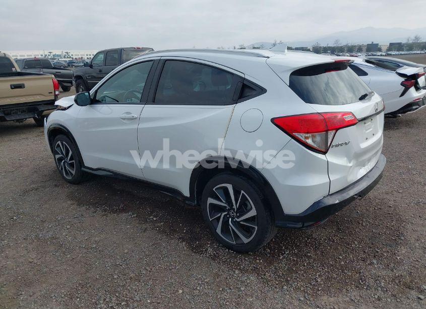 Photo 3 of 2019 Honda Hr-v SPORT (VIN 3CZRU5H18KM706875)