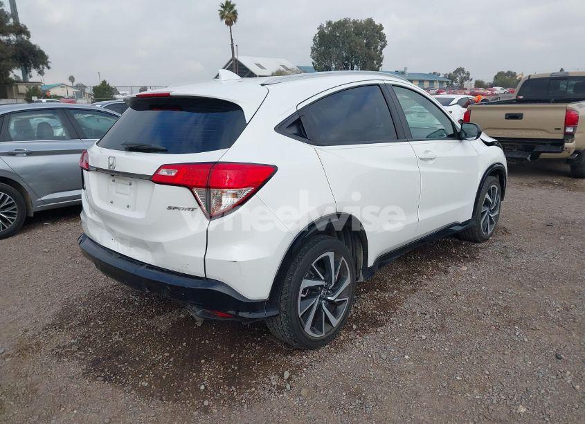 Photo 4 of 2019 Honda Hr-v SPORT (VIN 3CZRU5H18KM706875)